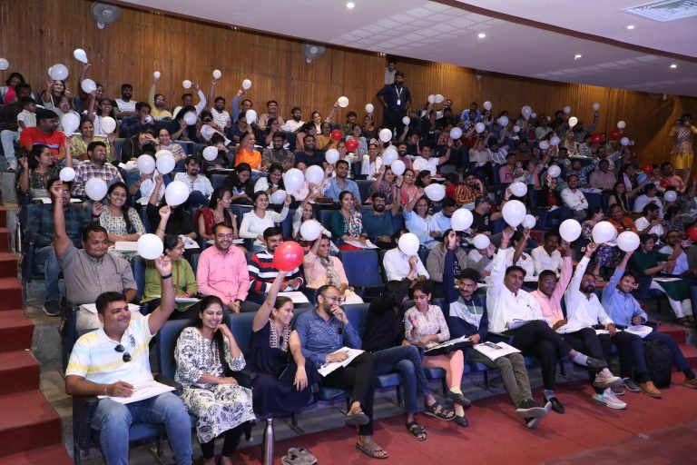 parenting veda mobile application best parenting app online course in gujarati and hindi daily parenting activity parenting webinar seminar workshop kit personal counseling child brain development child behavioral issue jitendra timbadiya - seminar photo gallery